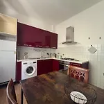 For 6 People In A Natural Area - Residential Hillside Neighborhood In - 15 Minutes From The Train Station - Val Di Vara And Cinque Terre Hiking Trails Apartamento La Spezia