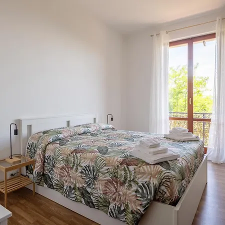 Апартаменты For 6 People In A Natural Area - Residential Hillside Neighborhood In - 15 Minutes From The Train Station - Val Di Vara And Cinque Terre Hiking Trails Специя