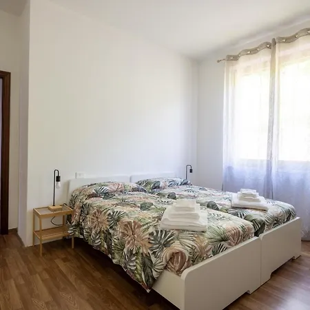 For 6 People In A Natural Area - Residential Hillside Neighborhood In - 15 Minutes From The Train Station - Val Di Vara And Cinque Terre Hiking Trails * La Spezia