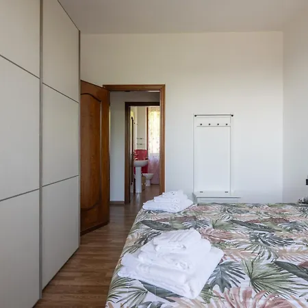 For 6 People In A Natural Area - Residential Hillside Neighborhood In - 15 Minutes From The Train Station - Val Di Vara And Cinque Terre Hiking Trails