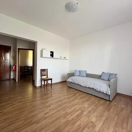 Apartamento For 6 People In A Natural Area - Residential Hillside Neighborhood In - 15 Minutes From The Train Station - Val Di Vara And Cinque Terre Hiking Trails La Spezia