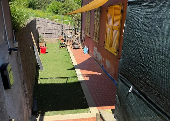 Apartament Per 6 Persone Nella Natura - Zona Collinare Residenziale - 15 Minuti Dalla Stazione - Val Di Vara Trekking 5 Terre *