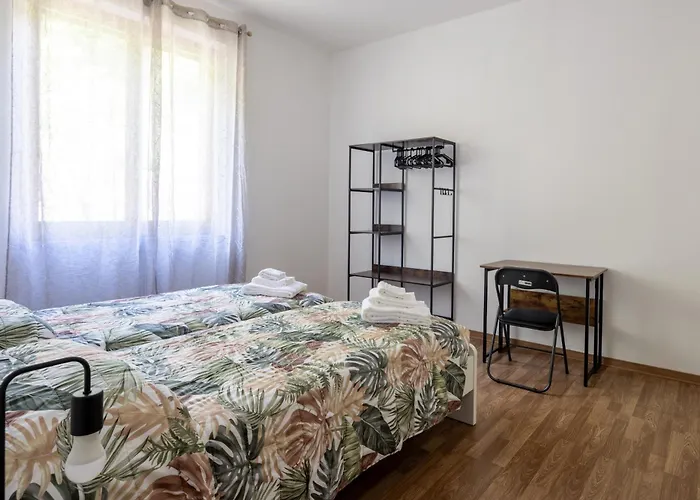 Apartament Per 6 Persone Nella Natura - Zona Collinare Residenziale - 15 Minuti Dalla Stazione - Val Di Vara Trekking 5 Terre