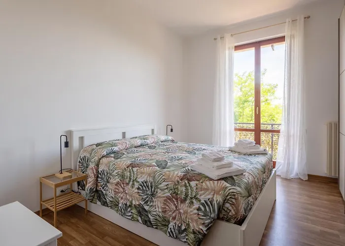 Apartamento Per 6 Persone Nella Natura - Zona Collinare Residenziale - 15 Minuti Dalla Stazione - Val Di Vara Trekking 5 Terre La Spezia